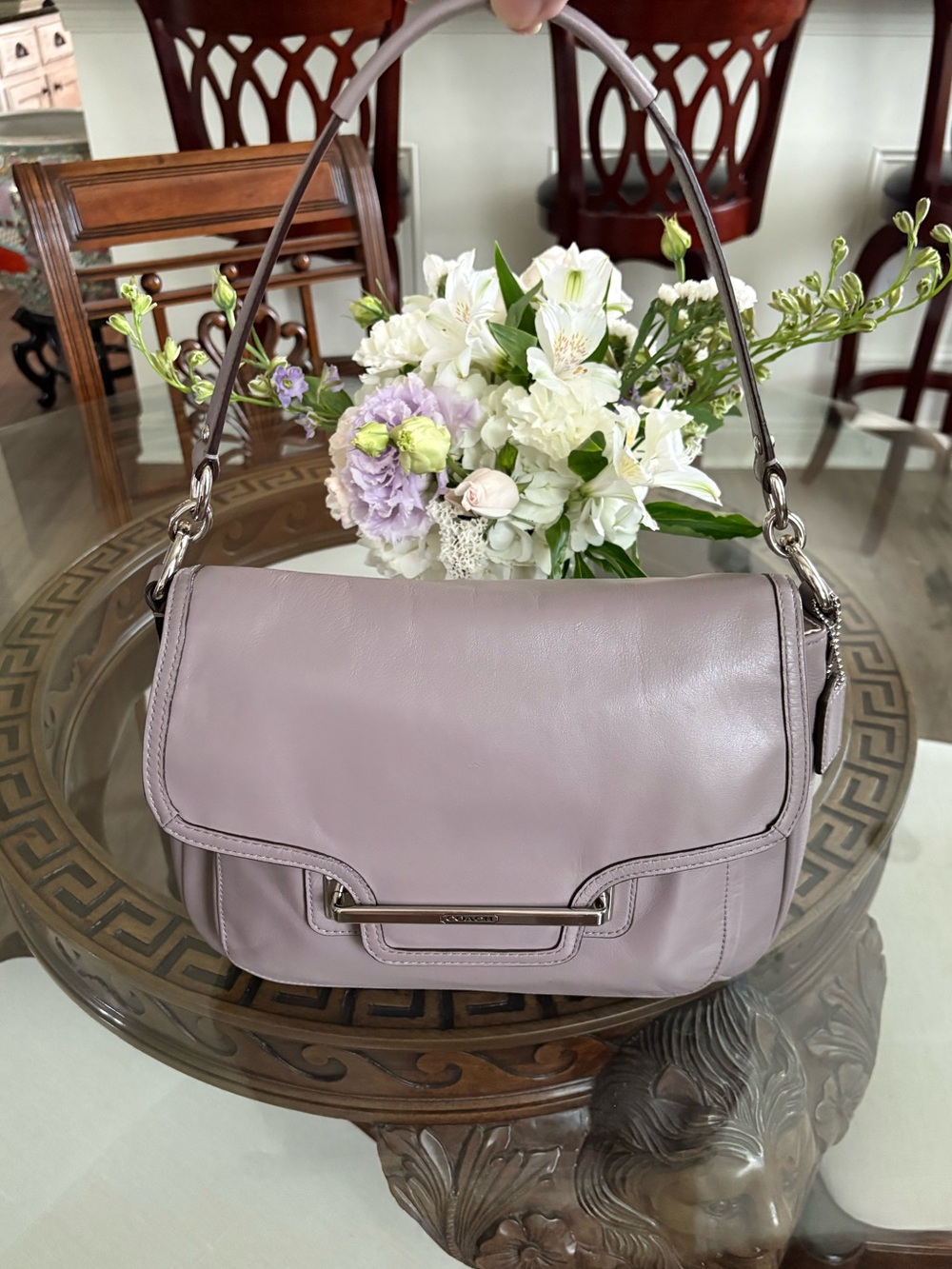 🩶🩶COACH TAYLOR DOVE GREY LEATHER FLAP SHOULDER BAG!🩶🩶